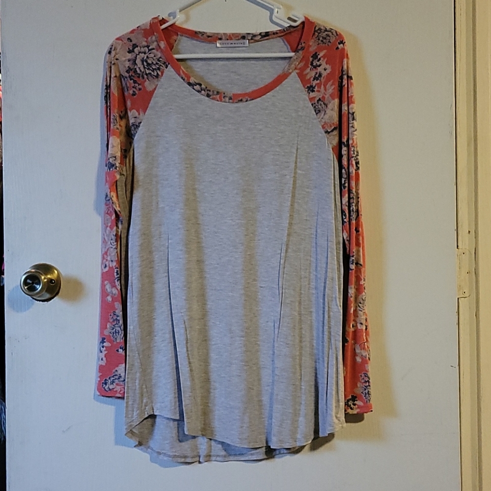 Womens size L top